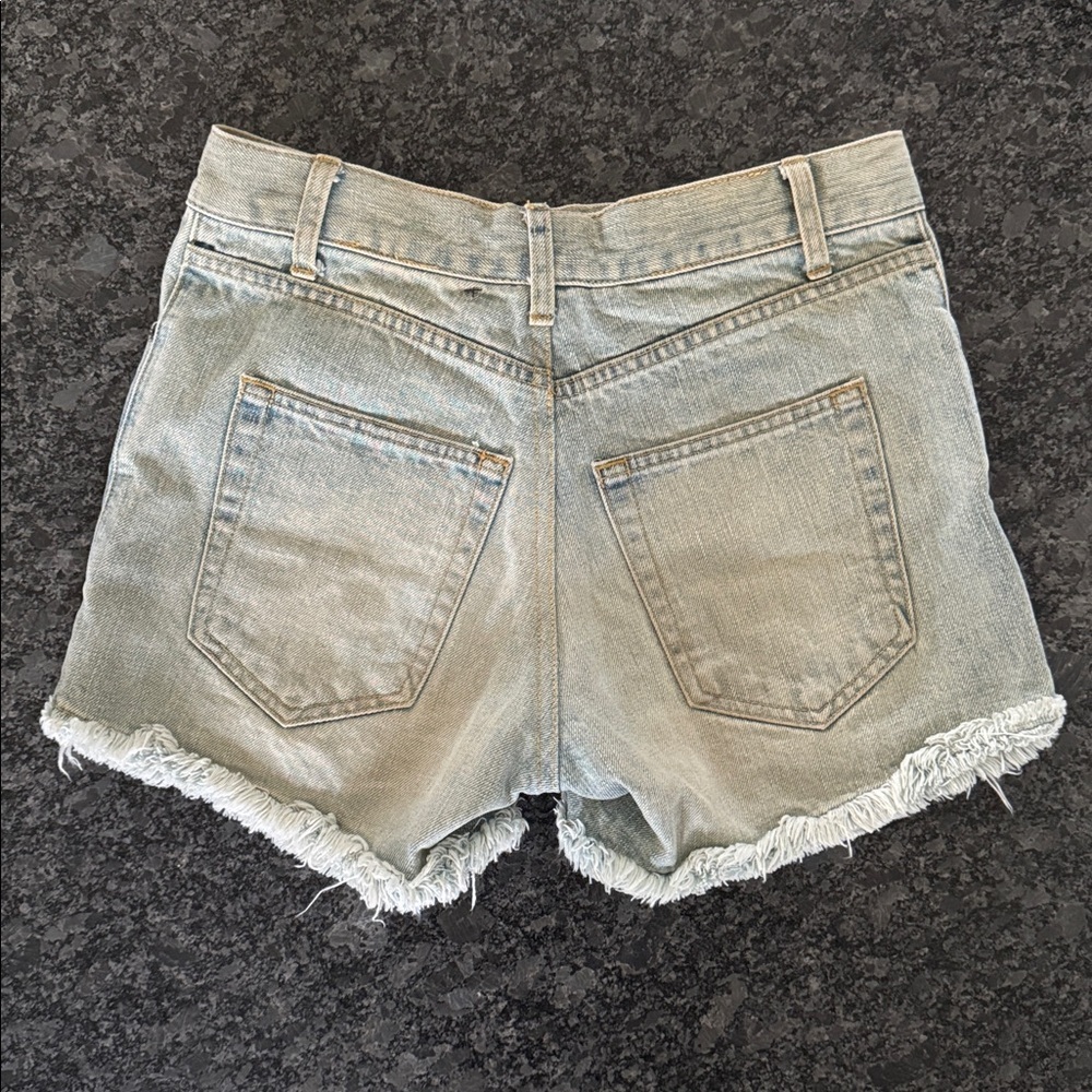 YVES SAINT LAURENT FRAYED HEM JEAN SHORTS LIGHT WASH SIZE 28 SEE MEASUREMENTS - Picture 2 of 7
